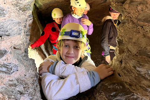 Bakú: excursión de escalada al castillo de hadas de Zagatala con acampadaBakú: Excursión al castillo encantado de Zagatala con acampada