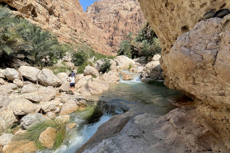 Visite privée d'une jounée à Wadi Shab et au gouffre de Bimmah