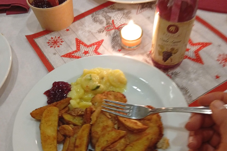 Salzburg: Historical Walking Tour with Local Food and Drink