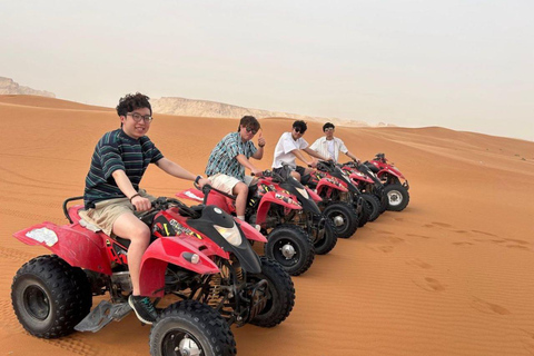 Riyad : balade à dos de chameau dans le désert, excursion en quad et collation