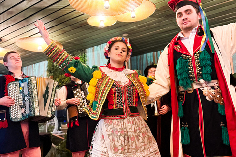 Kraków: Folk Show, and Traditional Dinner in the City Center