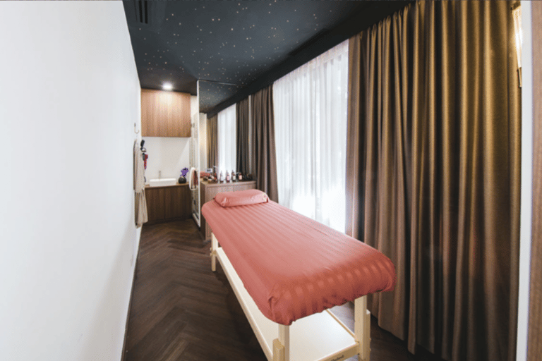 Bangkok: Mind n Matter Massage Spa E-Voucher Thai Oil Massage (90 mins): E-Voucher