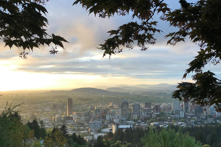Portland: City Tour with Rose Garden and Donut Tasting
