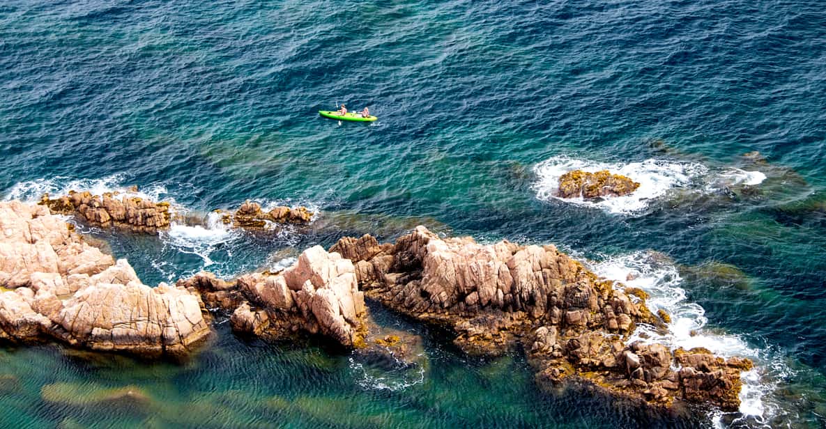 Afbeelding 11 van Barcelona: Costa Brava kajakken, snorkelen & klifspringen & lunch