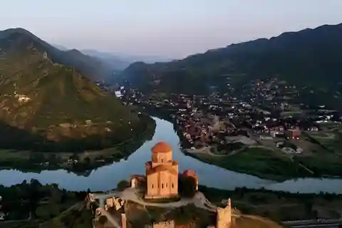 Da Tbilisi: Escursione di un giorno a Mtsketa, Jvari, Gori e Uplistsikhe