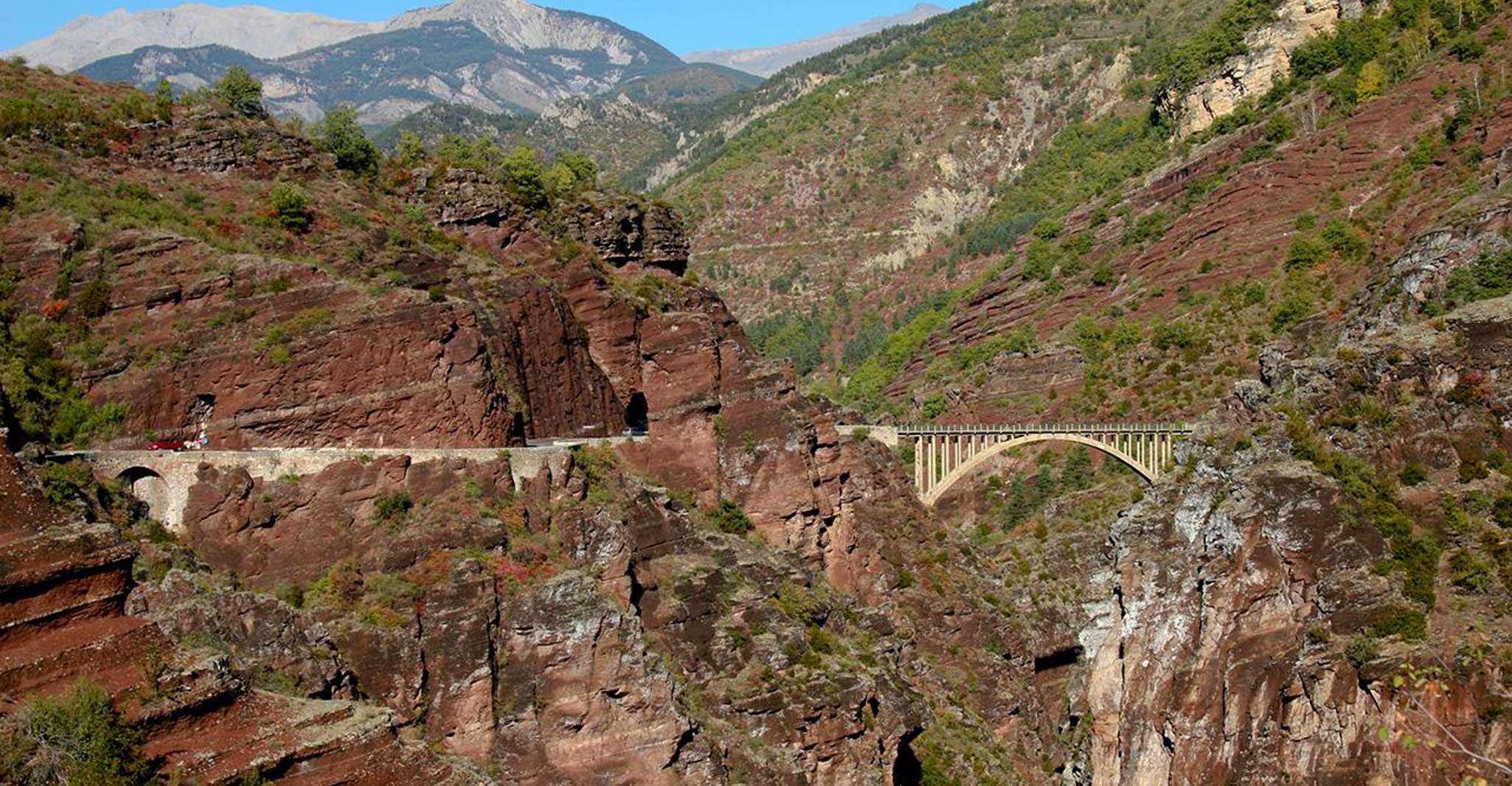 Fabuloso Cañón Rojo y Entrevaux, Excursión privada de un día completo - Hizvo