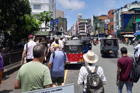 Explore Cultural Colombo and Local Cuisine Tour by bus