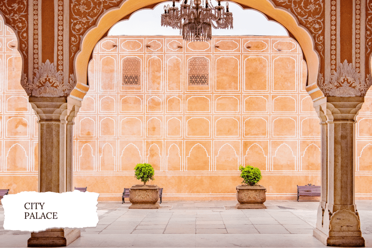 Jaipur: 2 Days Private Tour with Car and Expert Tour Guide Tour with all included