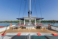 Hyères, Boat Cruise and Walk during 3 hours - Housity