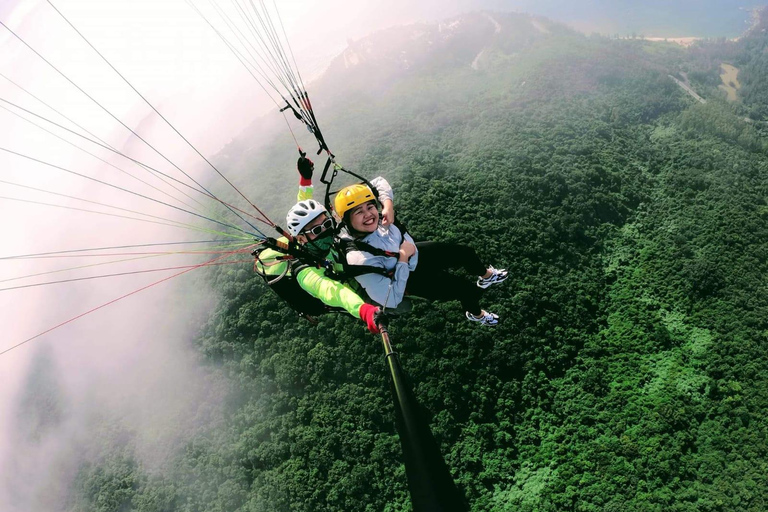 Da Nang Privates Gleitschirmfliegen am Monkey MountainDa Nang Paragliding auf dem Son Tra Berg alias Monkey Mt