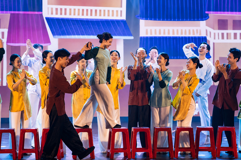 Da Nang: Heritage Show & Mi Quang Show with Noodle Tasting From Hoi An: Heritage Show & Hotel Transfer