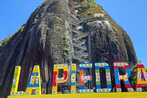 Medellin: Guatape el peñol med båt, frukost och lunch.