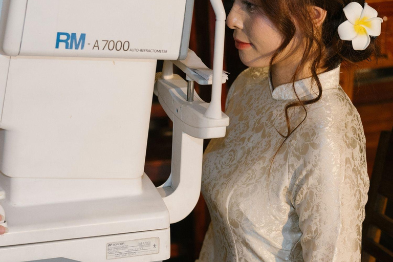 Da Nang: Custom-Made Prescription Glasses in Colonial Optic