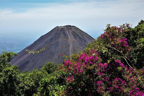 San Salvador : Visite du parc des volcans et de deux sites mayas