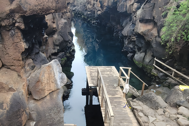 Santa Cruz: Playa de los Alemanes, Salt Mines & Las Grietas