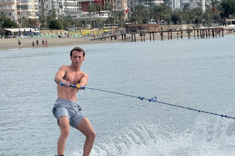 Alanya: tour combinado de wakeboard, e-foil e jetcar
