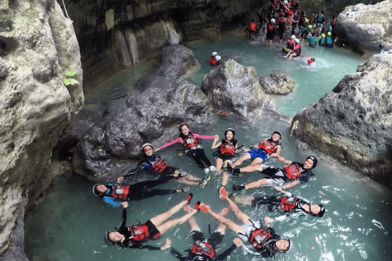 Cebu stad naar Pescador eiland &amp; Kawasan canyoning tour