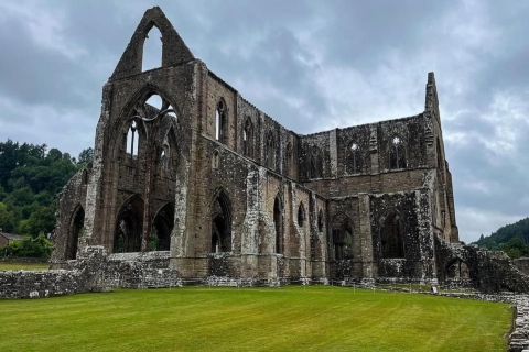 Au départ de Cardiff : Visite de l'abbaye de Tintern et des ruines romaines (journée complète)