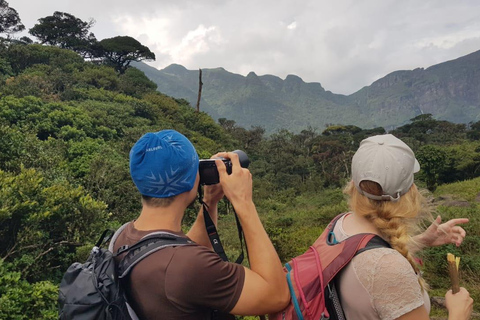 纳克尔斯峰探险和希洛亚村露营 2 日游