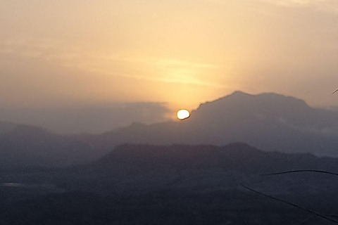 Geführte Wanderung zum Gipfel des Montgó – Abenteuer bei Sonnenaufgang, tagsüber oder bei SonnenuntergangMit Transport