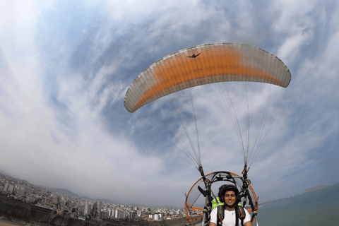 Lima: Costa Verde Paragliding Paratrike for First-Timers