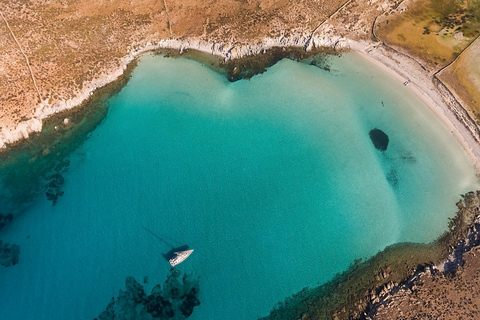 Mykonos: Crucero en Catamarán por la Isla Rhenia con Comida y Bebidas