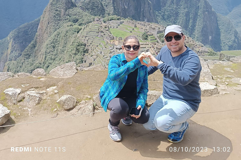 Machu Picchu New Year 2024: Long route entrance