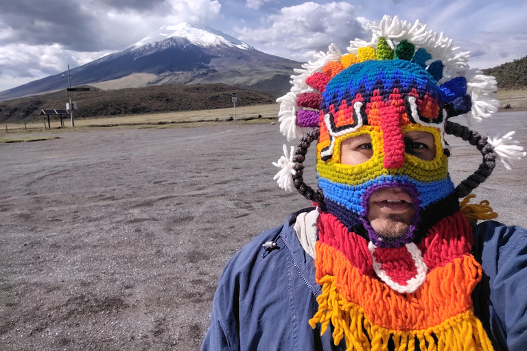 Quito: Baños de Agua Santa, Cotopaxi, Yambo Lagoon Tour, 2 days 1 night