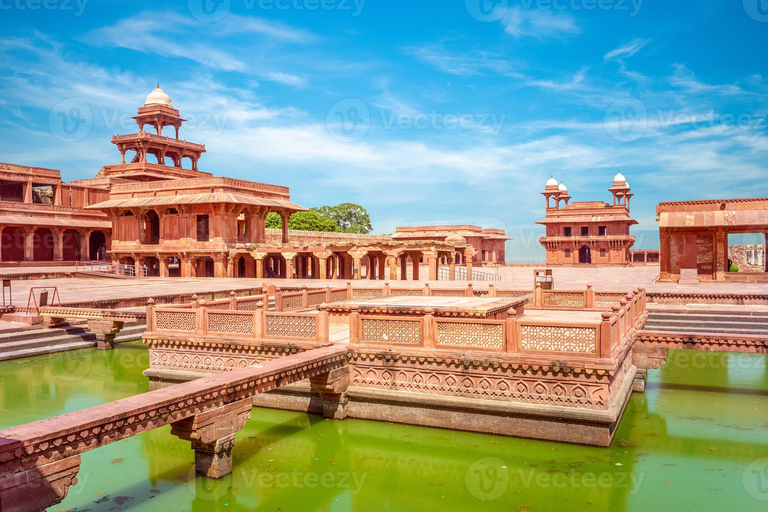 Voiture aller simple d'Agra à Jaipur avec Fatehpur Sikri et Abhaneri