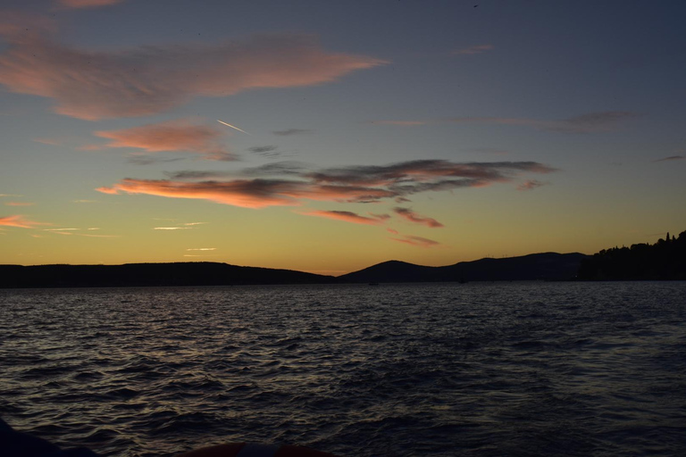 From Split: Evening Boat Tour with Sunset Views