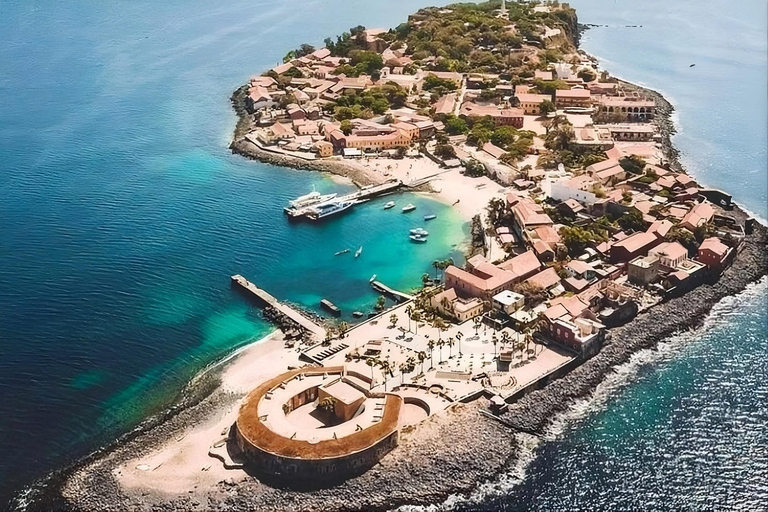 Dakar: Gorée Island and City Tour with Monument Entry