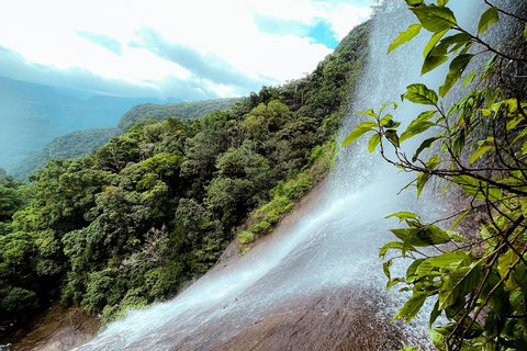 Kandy: Knuckles Mountain Range 2-Day Trekking Tour