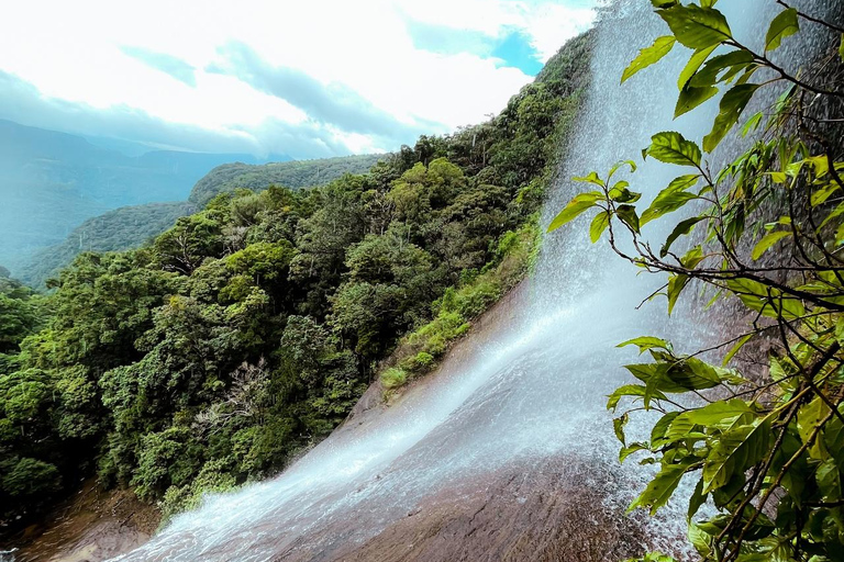 Kandy: Knuckles Mountain Range 2-Day Trekking Tour