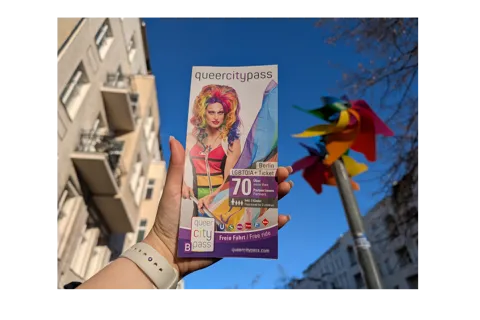 Berlin: QueerCityPass med transport og rabatter