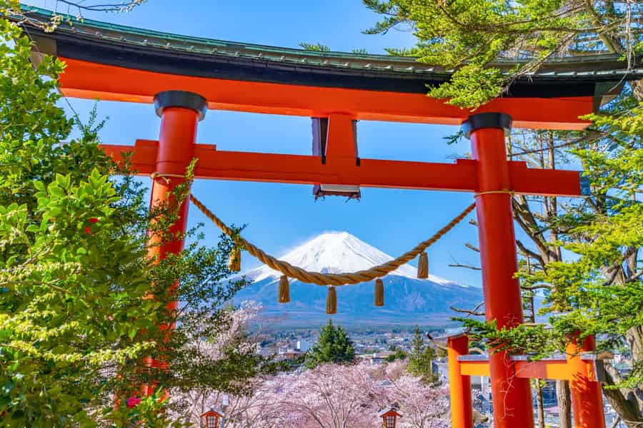 Ab Tokio: Unverzichtbare Tagestour zu den Highlights des Fuji. Foto: GetYourGuide Ab Tokio: Unverzichtbare Tagestour zu den Highlights des Fuji. Foto: GetYourGuide