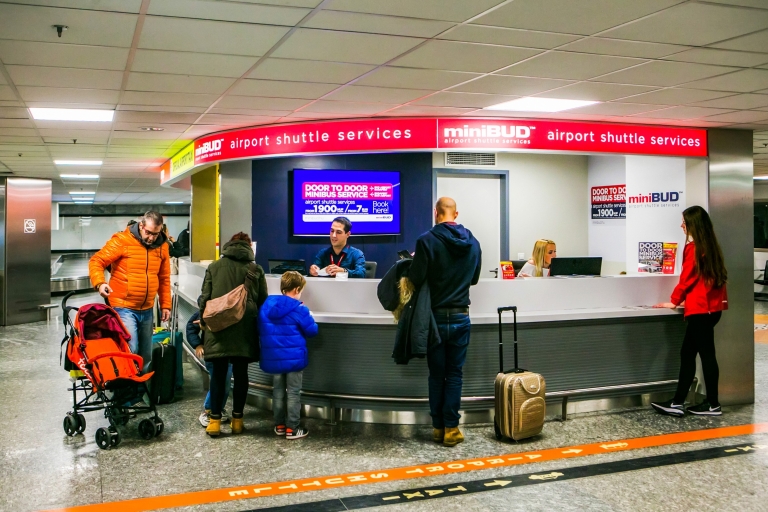 Budapest: Shared Airport Shuttle Bus Transfer One-Way Transport Ticket from Hotel to Airport