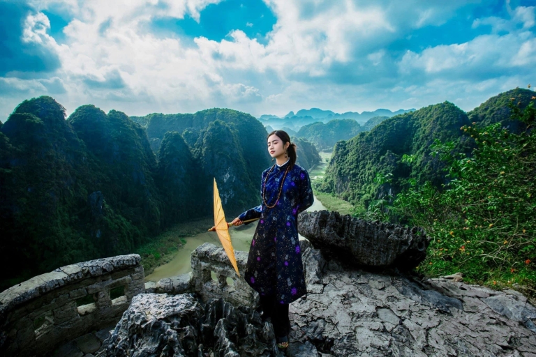 From Hanoi: Ninh Binh – Bai Dinh & Trang An & Mua Cave Tour Private Tour