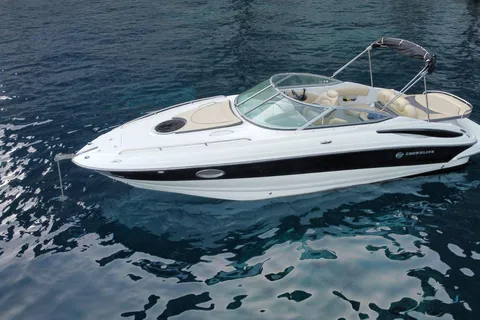 Santorini: Luxury private speedboat with food and drinks