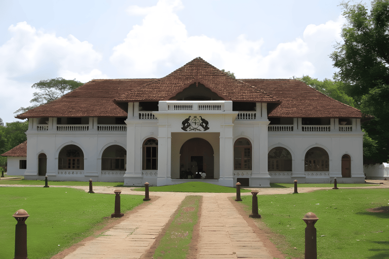 From Cochin Guided Tour of Fort Kochi with Drop at Kumarakom