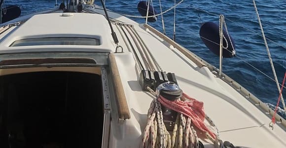Catania: Full-Day Boat Trip to the Cyclops Nature Reserve with Lunch