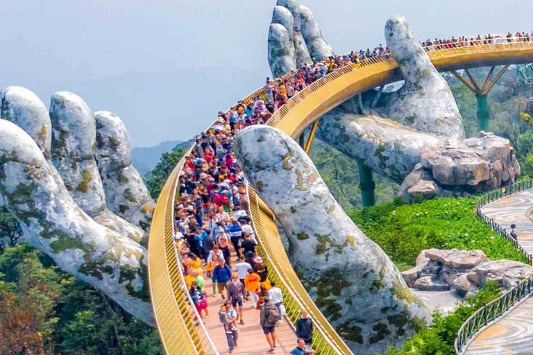 Da Da Nang: tour giornaliero delle colline di Ba Na e del Golden Bridge in funiviaDa Da Nang: escursione alle colline di Ba Na e al Golden Bridge