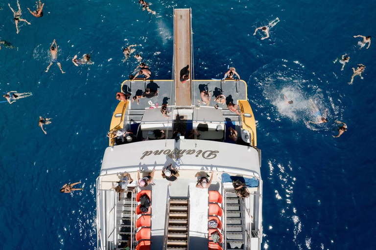 Rodi: crociera giornaliera a Symi - Panormitis e baia di San GiorgioRodi: Crociera giornaliera a Symi - Panormitis e Baia di San Giorgio