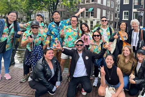 Amsterdam: Tour gastronomico e culturale a piedi con degustazioni