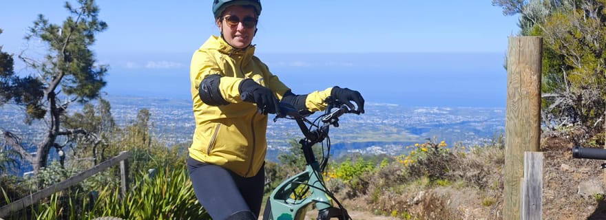 Trott’ électrique: de l'Entre-Deux jusqu'aux panoramas sur Cilaos
