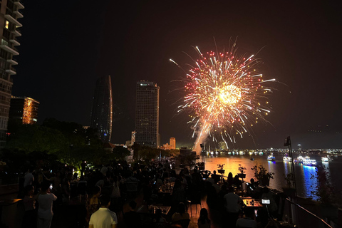 Da Nang: Fireworks Festival Dinner with Hotel Transfer 2026
