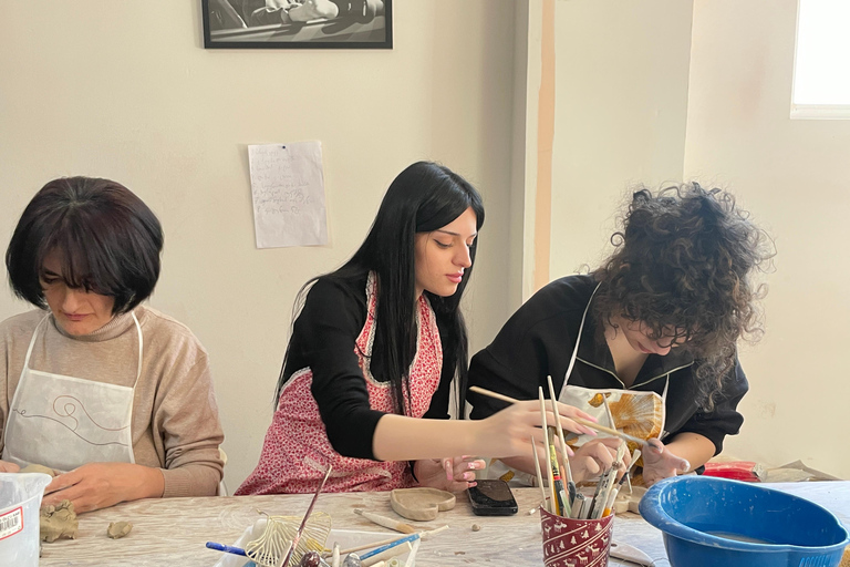 تبليسي: تجربة ورشة عمل سيراميك لمدة ساعة ونصف