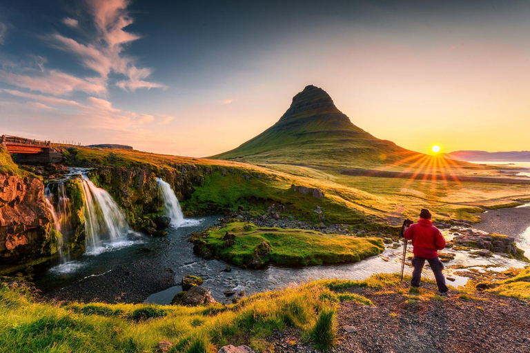 Reykjavik: 8-Day Iceland Ring Road Guided Small Group Tour