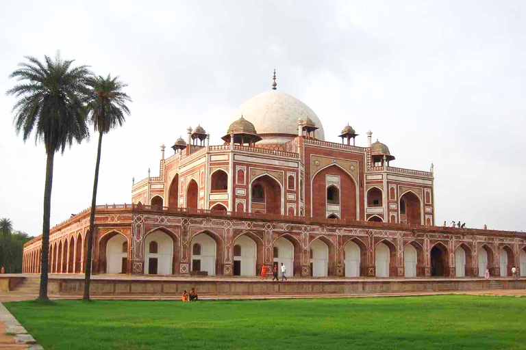 New and Old Delhi: 8-Hour Guided Group Tour