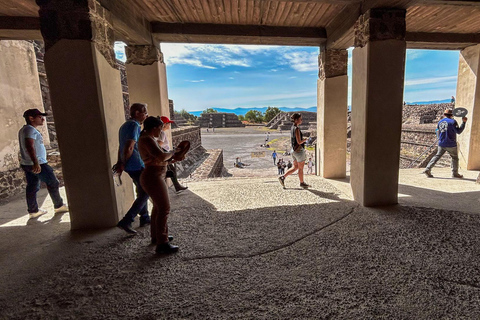 تيوتيهواكان، غوادالوبي، زوتشيميلكو كويواكان وفريدا كاهلوجولة في ضريح تيوتيهواكان وزوتشيميلكو وغ