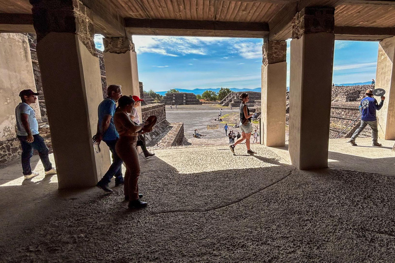 تيوتيهواكان، غوادالوبي، زوتشيميلكو كويواكان وفريدا كاهلوجولة في ضريح تيوتيهواكان وزوتشيميلكو وغ